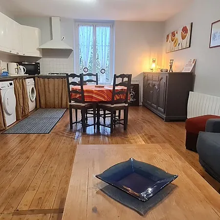 Au Coeur D'haraucourt - Proche De Nancy, Jardin Privatif, Wifi, Parking Gratuit - Fr-1-584-22 Holiday home